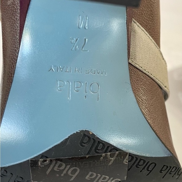 Biala women: Biala pomp Blok heel brown, Round toe slip on leather shoes . - Picture 4 of 4